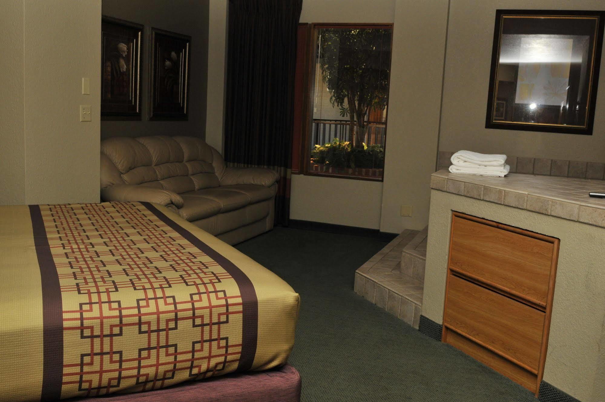 Apple Tree Inn Independence Екстер'єр фото